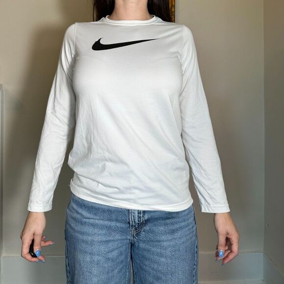 Nike White Dri Fit Longsleeve Size XL - Picture 1 of 4